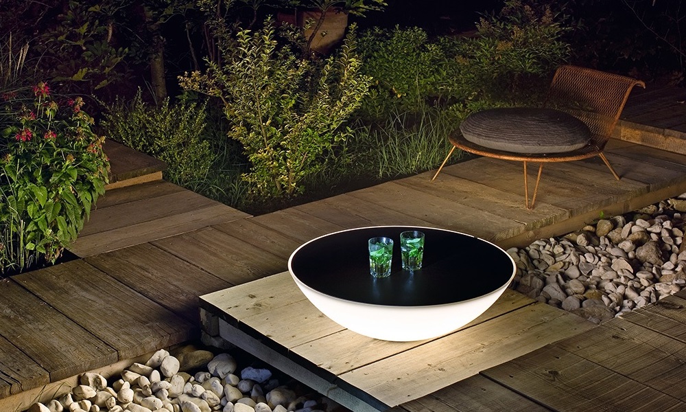 multifunctional light that works as a table
