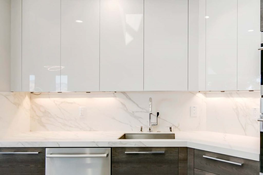 slimline under cabinet lighting in the kitchen