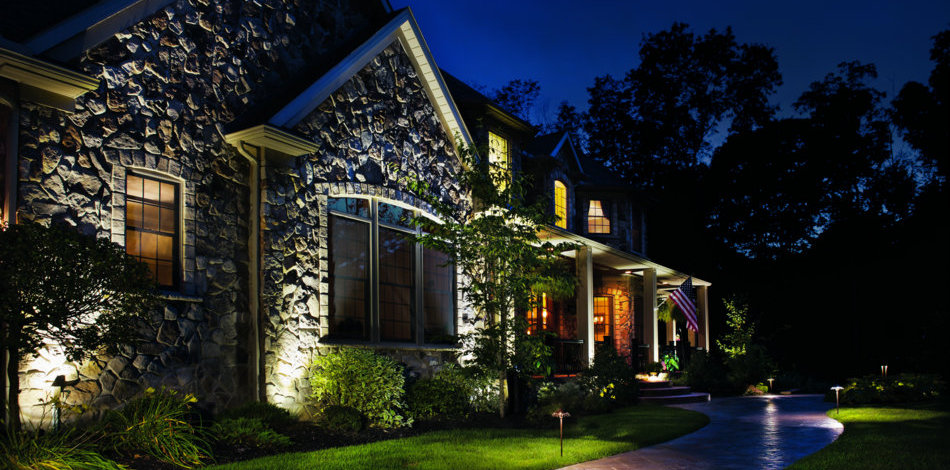 the front accent lighting of a house