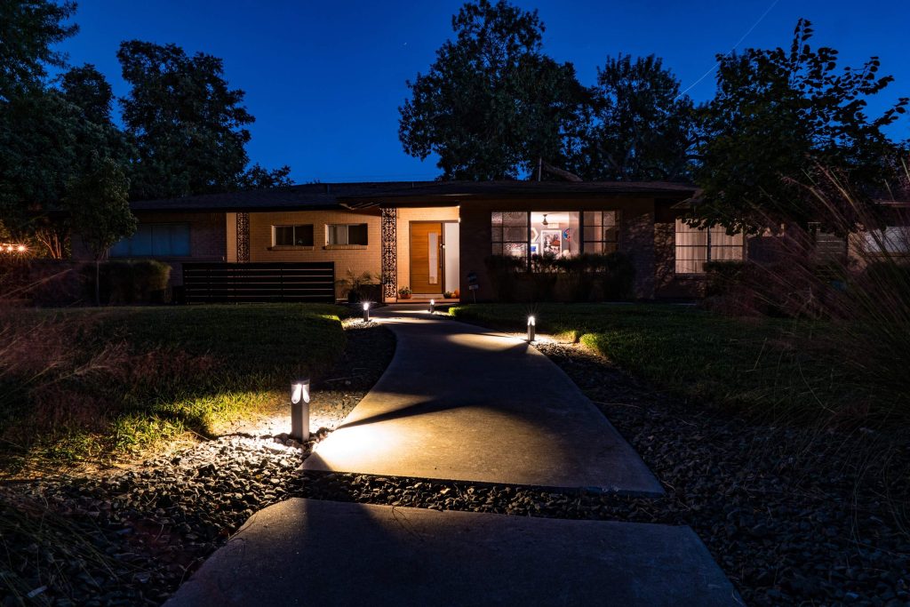 lighting the alley with LED lights; how to install low-wattage landscape lighting