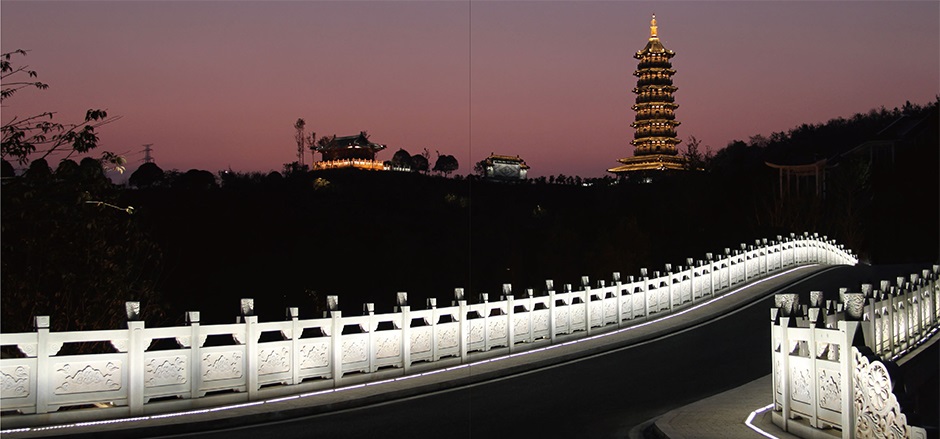 fences with wall wash lighting