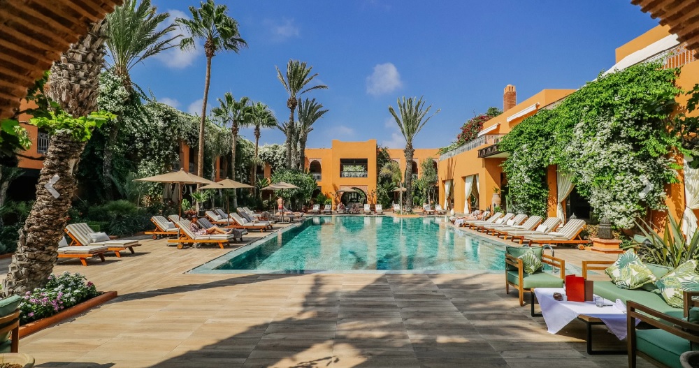 mediterranean style swimming pool