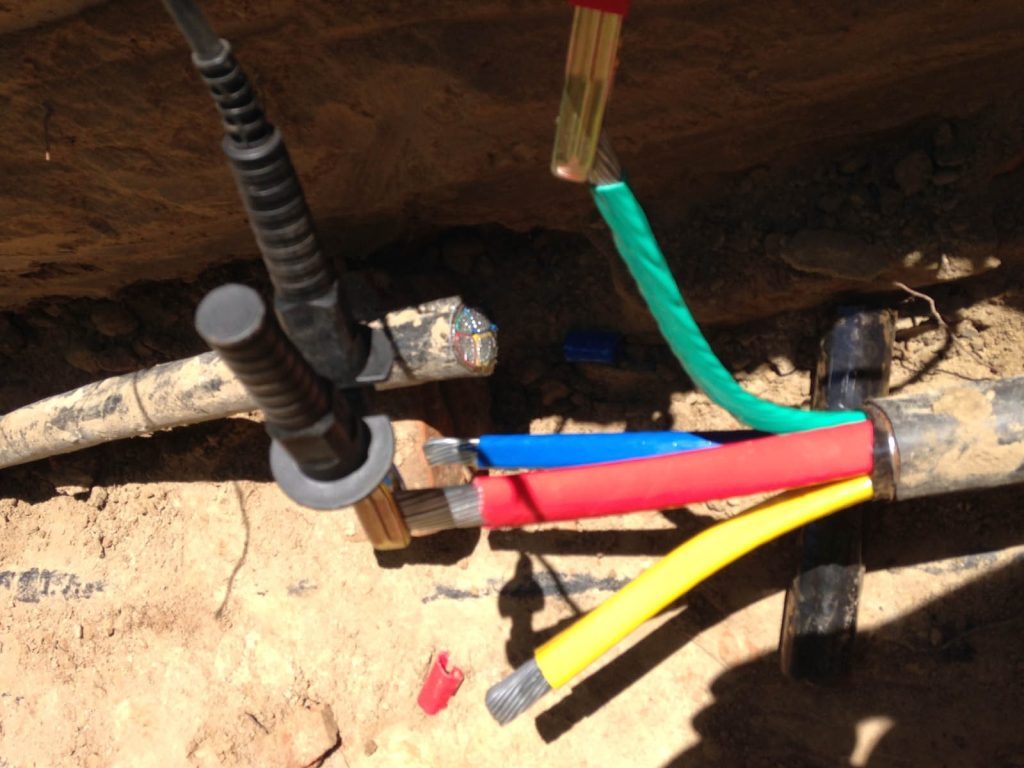 armoured cable for outdoor lights