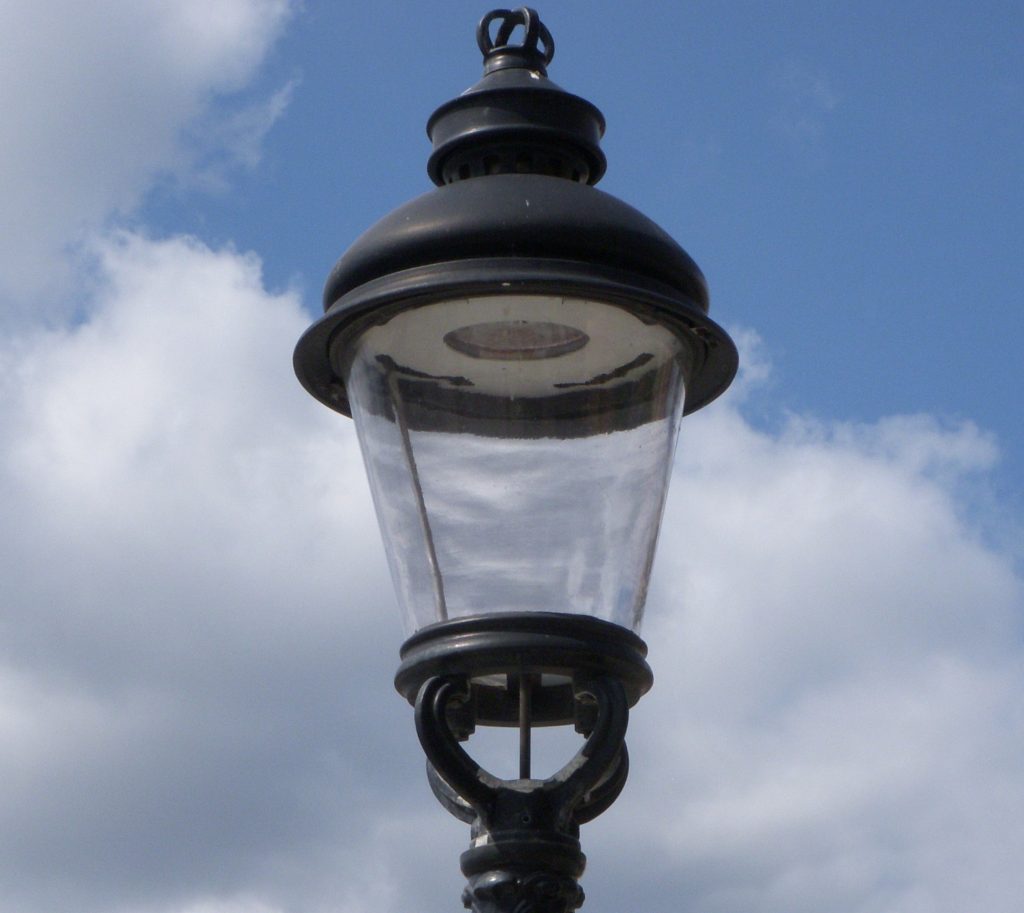 heavy-duty outdoor post lamp
