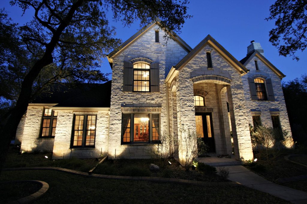 landscape porch accent lighting