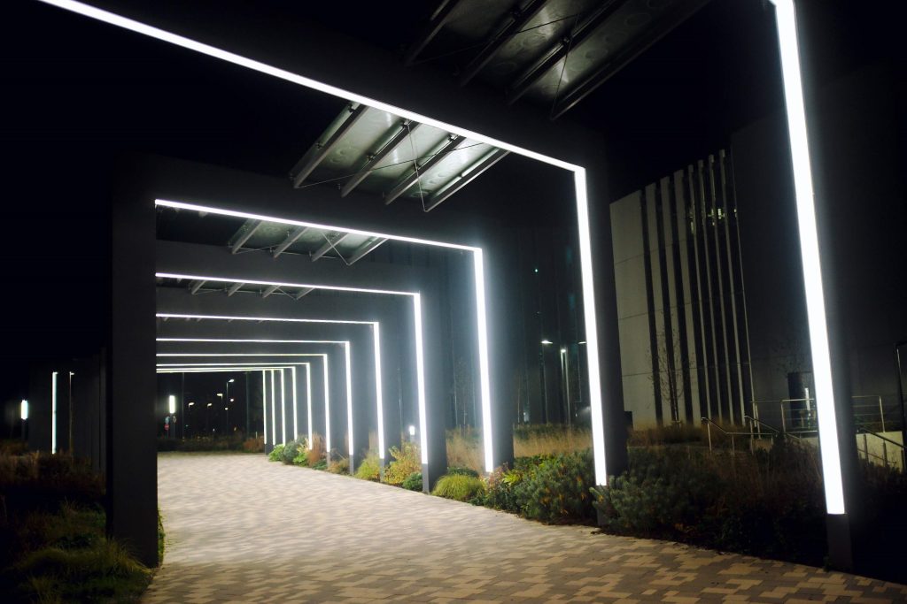landscape track accent lighting