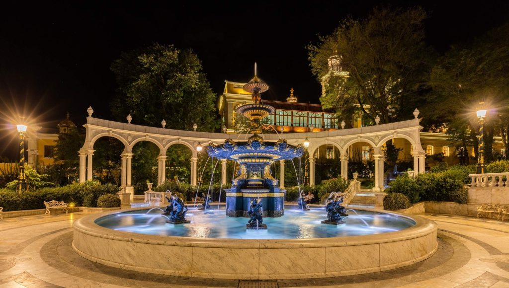 landscape underwater lighting; landscape lighting secrets