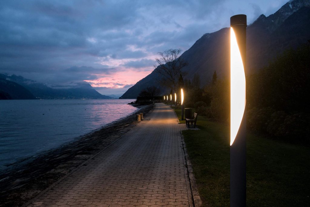 modern outdoor bollard lights