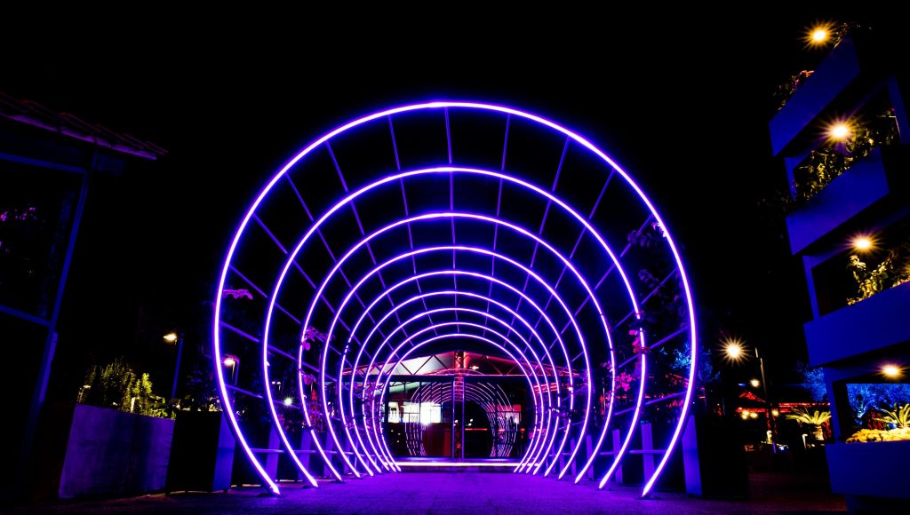 modern outdoor decorative lighting