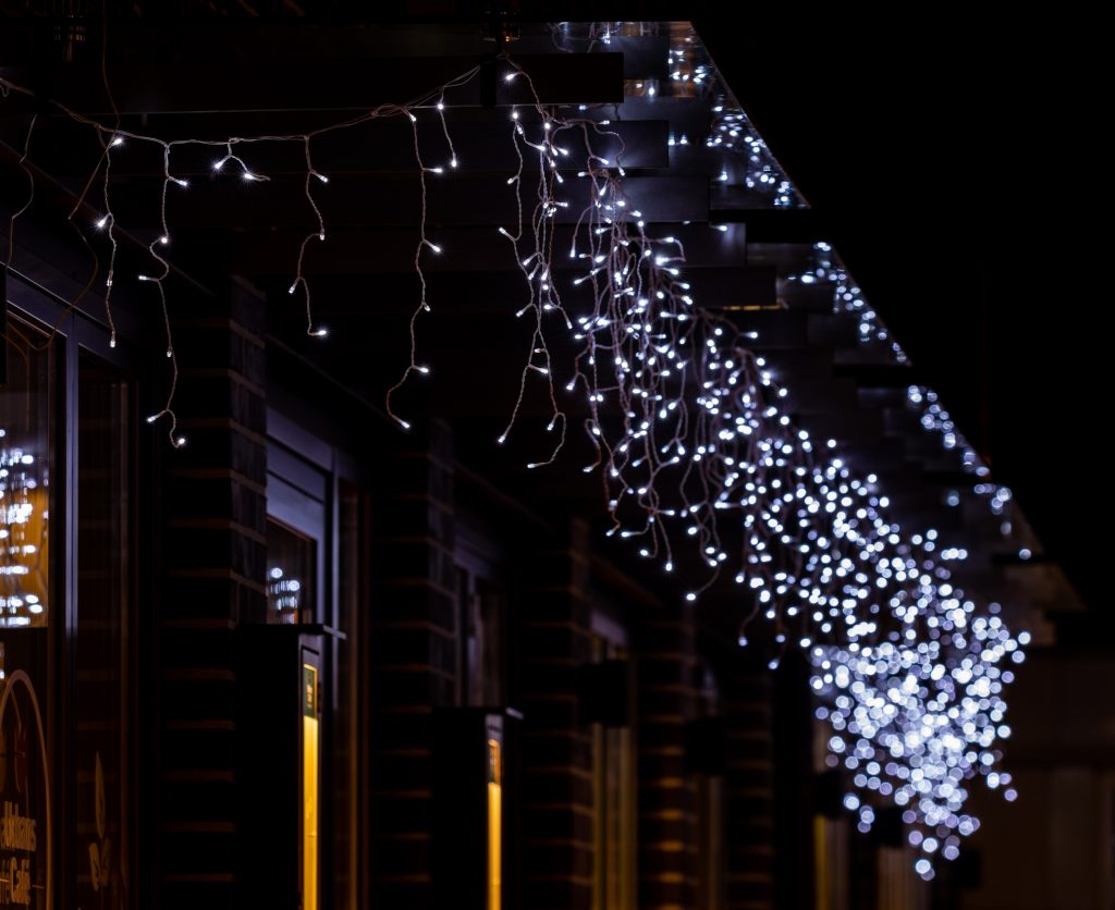 outdoor strands for christmas lights