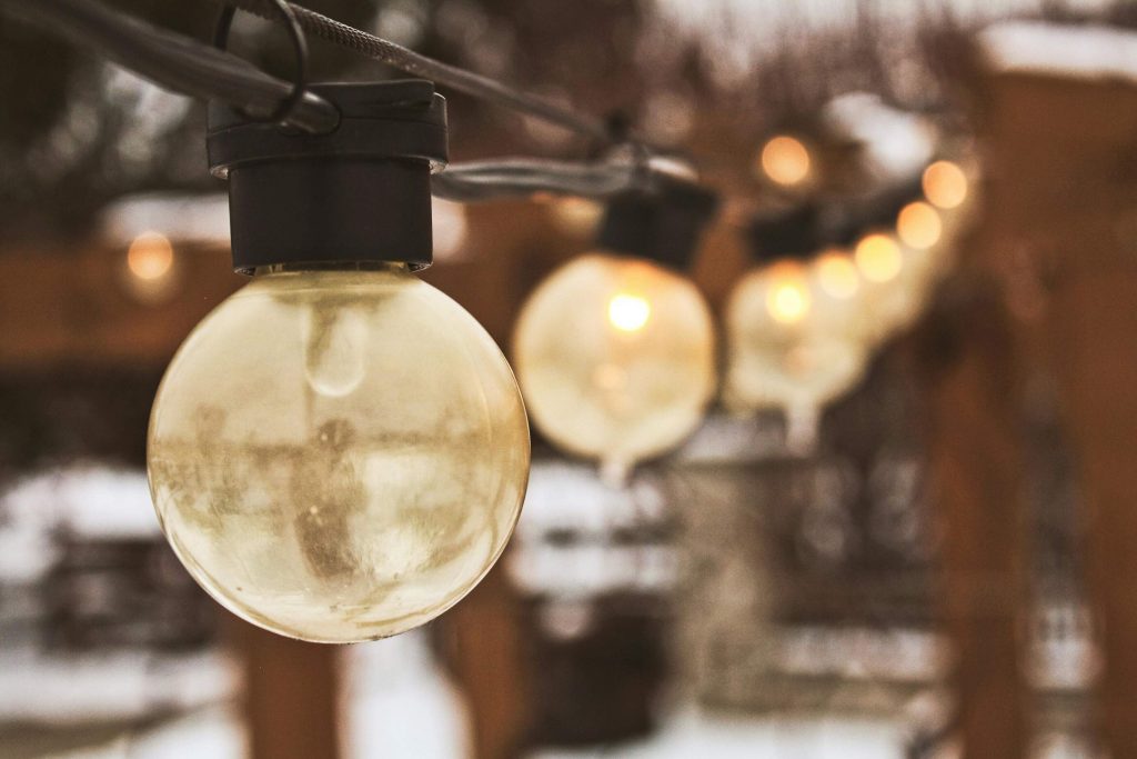 outdoor heavy-duty string lights
