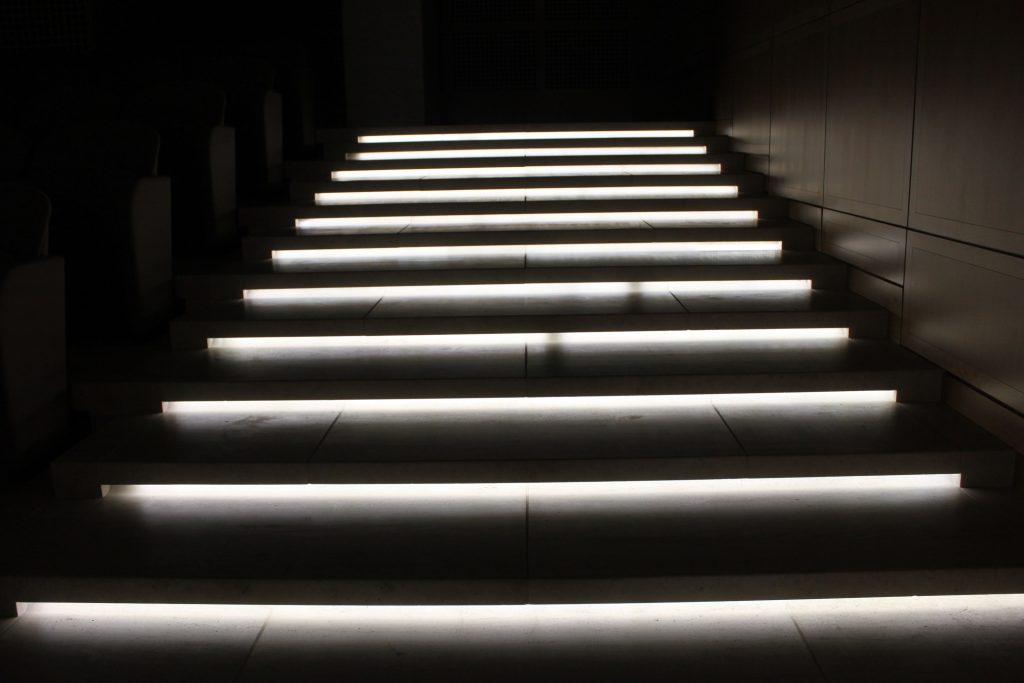 outdoor strip lights for steps and pathway