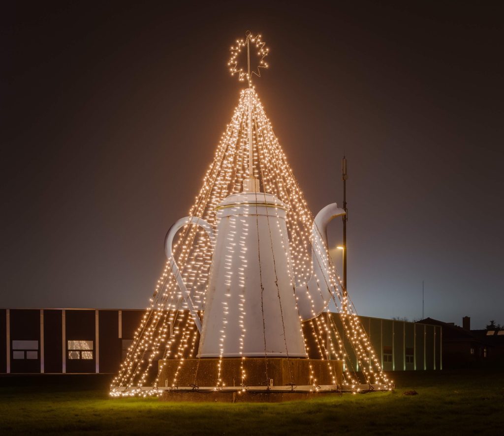 string lights for christmas tree