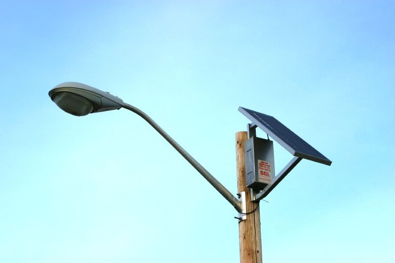 pole solar lights