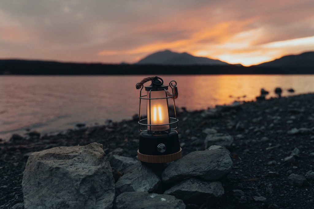 portable lantern lights