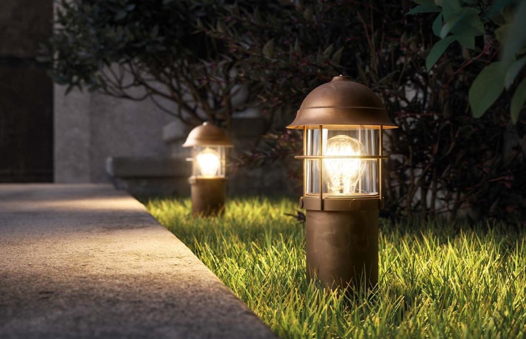small outdoor bollard lights