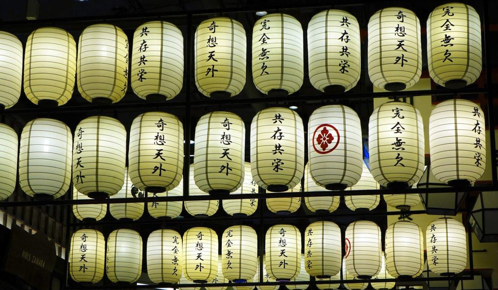 stack lantern lights