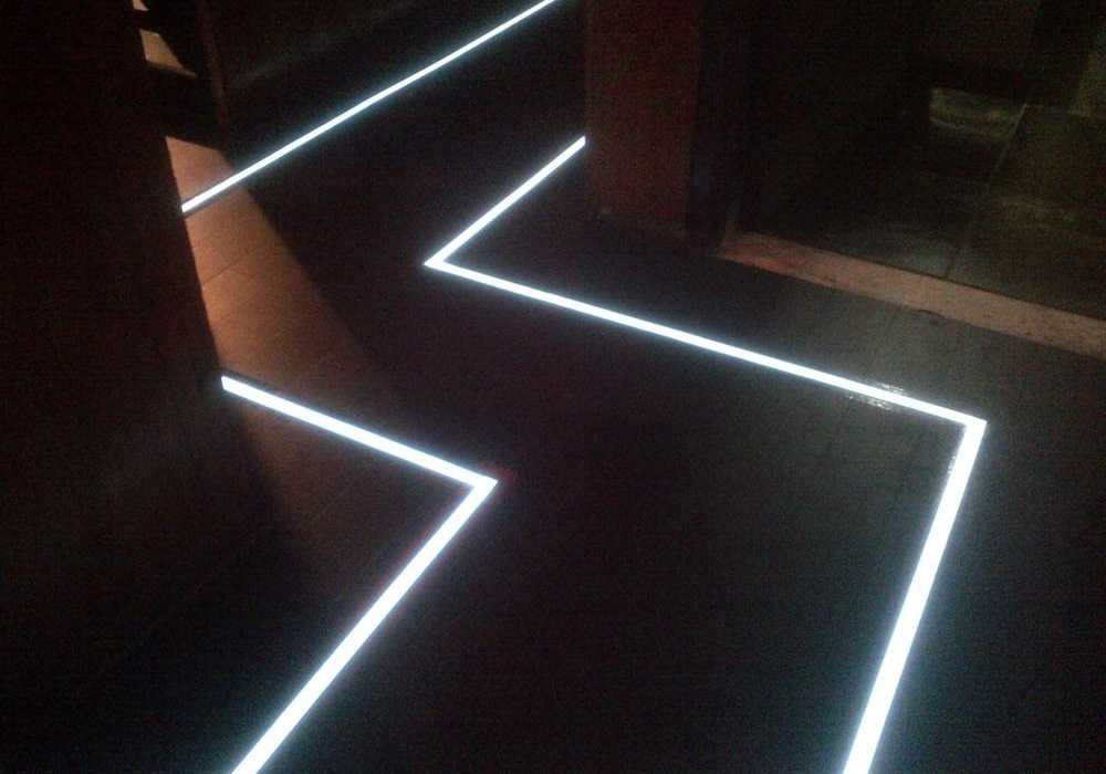 strip ground lights