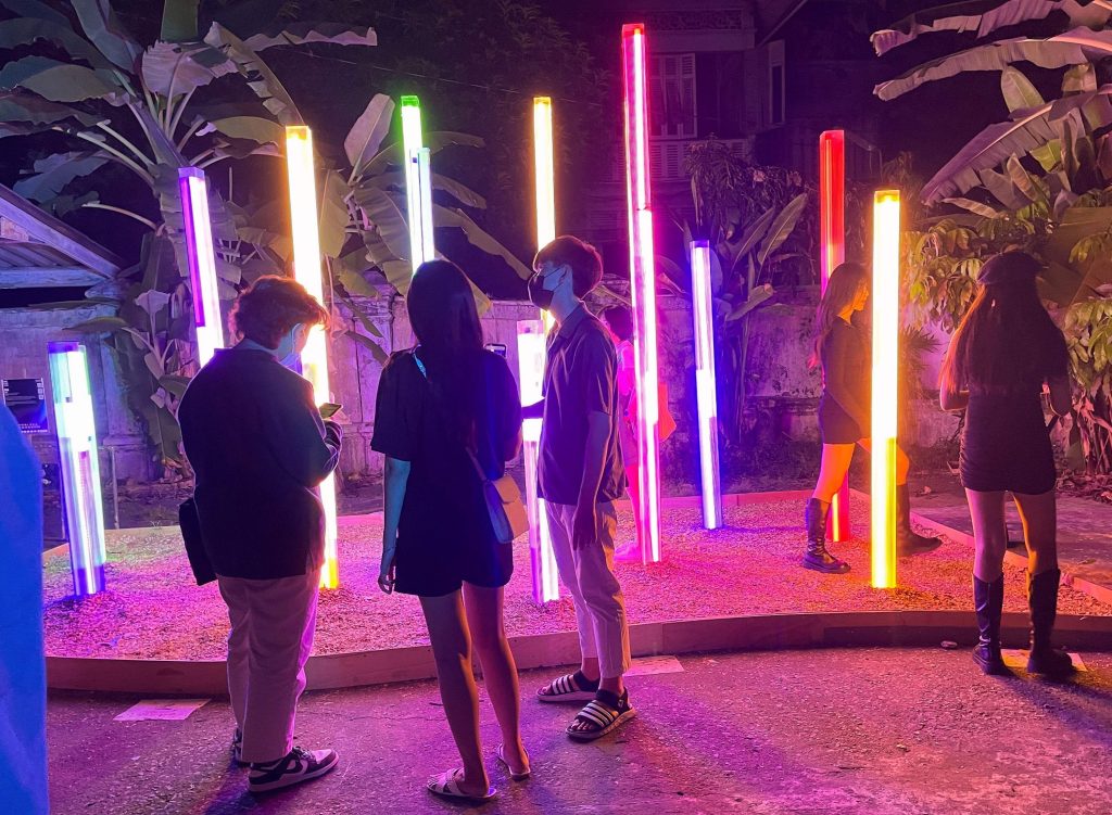 gas-discharge tube lamps