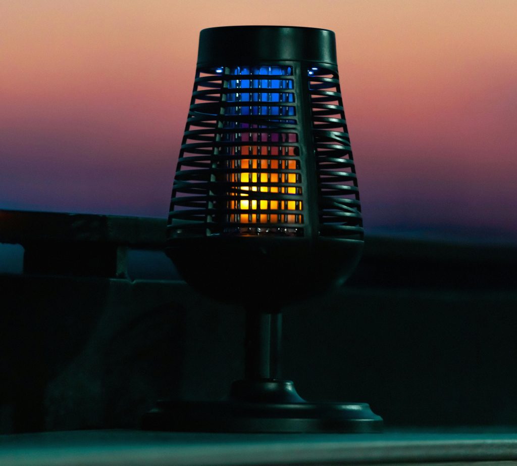 solar insect killer torch with led light; what color light kills insects