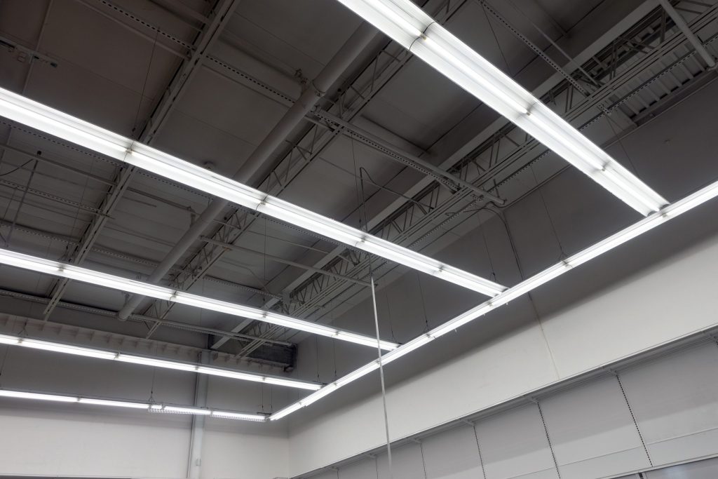 fluorescent strip lights; do fluorescent strip lights use a lot of electricity