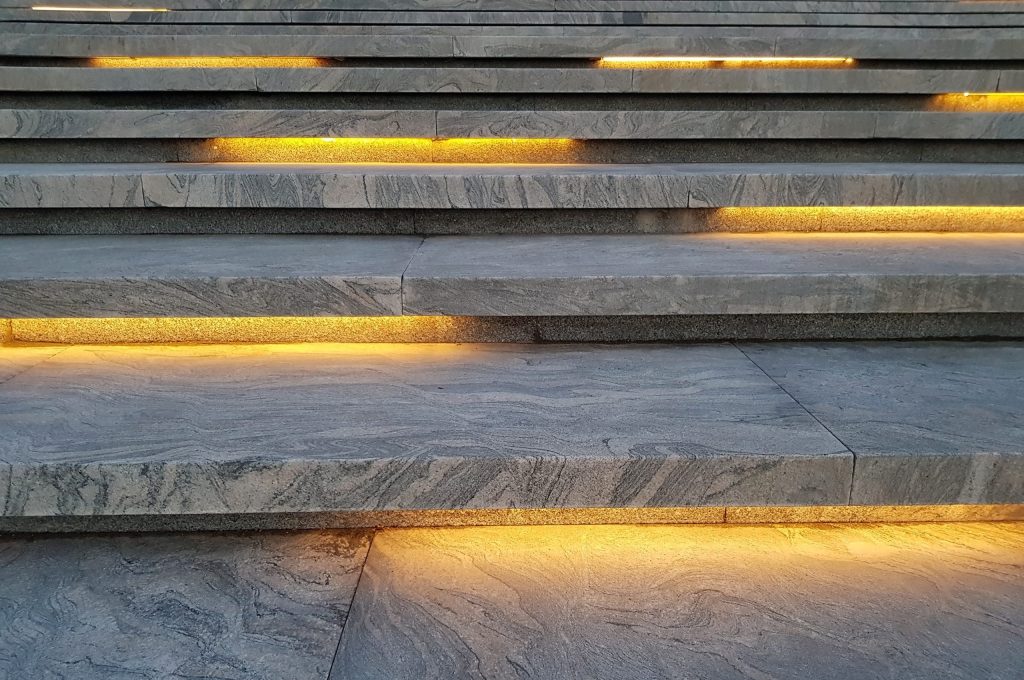 led strip lights on outdoor steps; why are led strip lights so popular